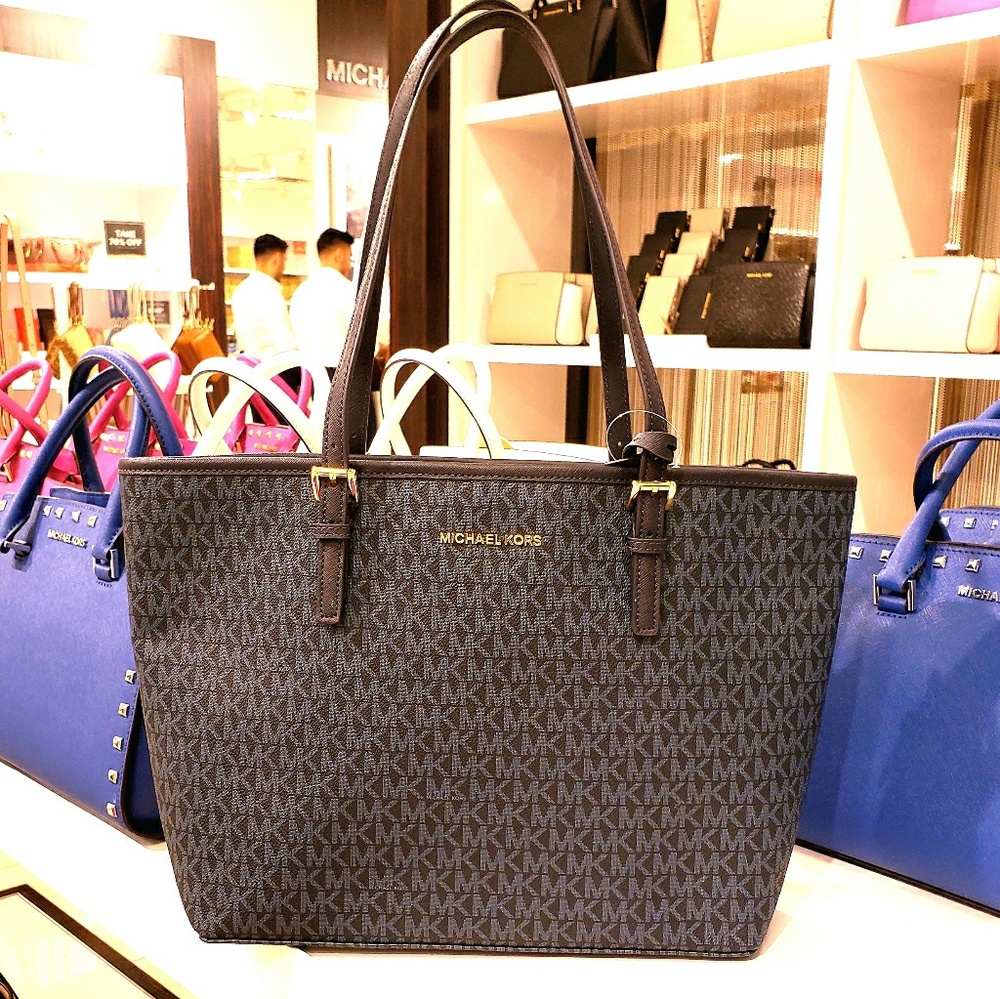 MK JET SET TRAVEL MD CARRYALL TOTE ADMIRAL